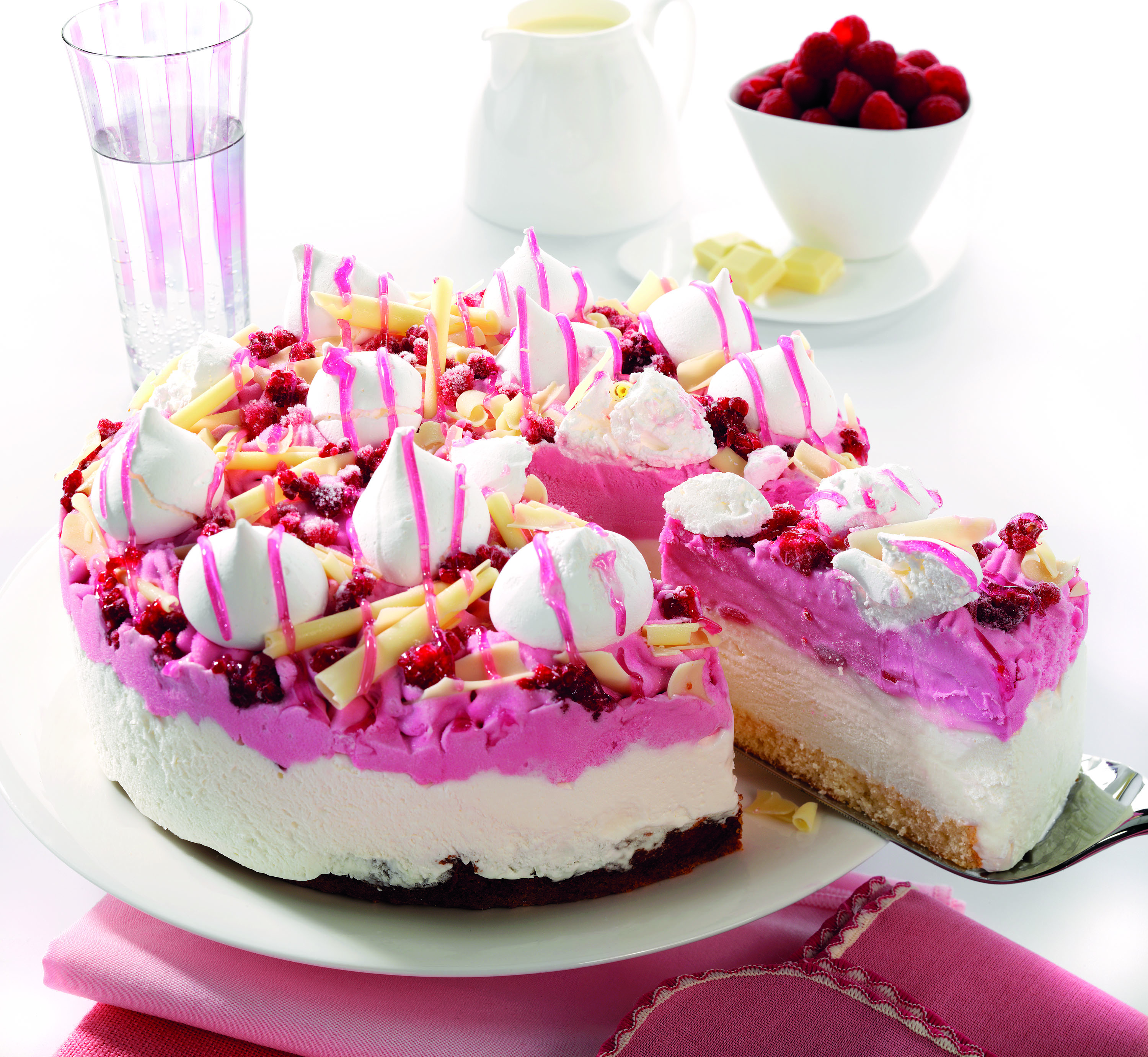 Cream cake. Ice Cake. Цветы торт мороженое подарки. Ice Cream Cake. Fruit Ice Cream Cake.